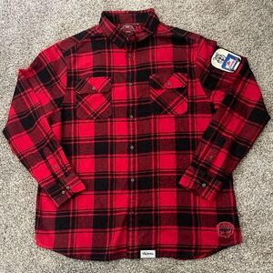 Men’s Angry Minnow Hamm’s Beer Bear Football Plaid Flannel Shirt Men Size XXL